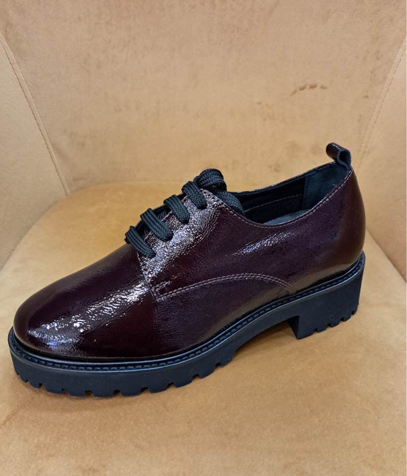 CARIM: MOCASSINO IN PELLE LUCIDA BORDEAUX