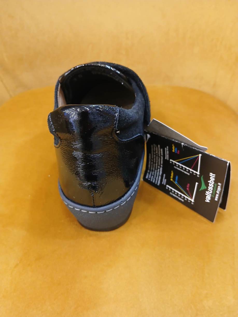 PLUME: SCARPA IN PELLE ELASTICIZZATA NERO