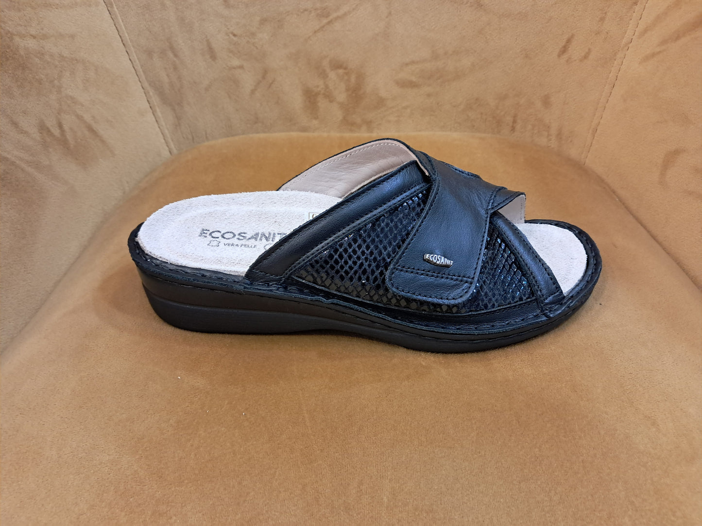 ECOSANIT: CIABATTA DONNA ORTOPEDICA IN PELLE TEA NAPPA COLORE NERO