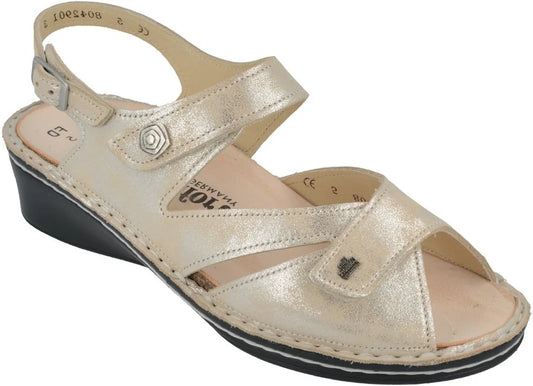 FINN COMFORT:  SANTORIN CARA SHELL SANDALO DA DONNA COLORE BEIGE
