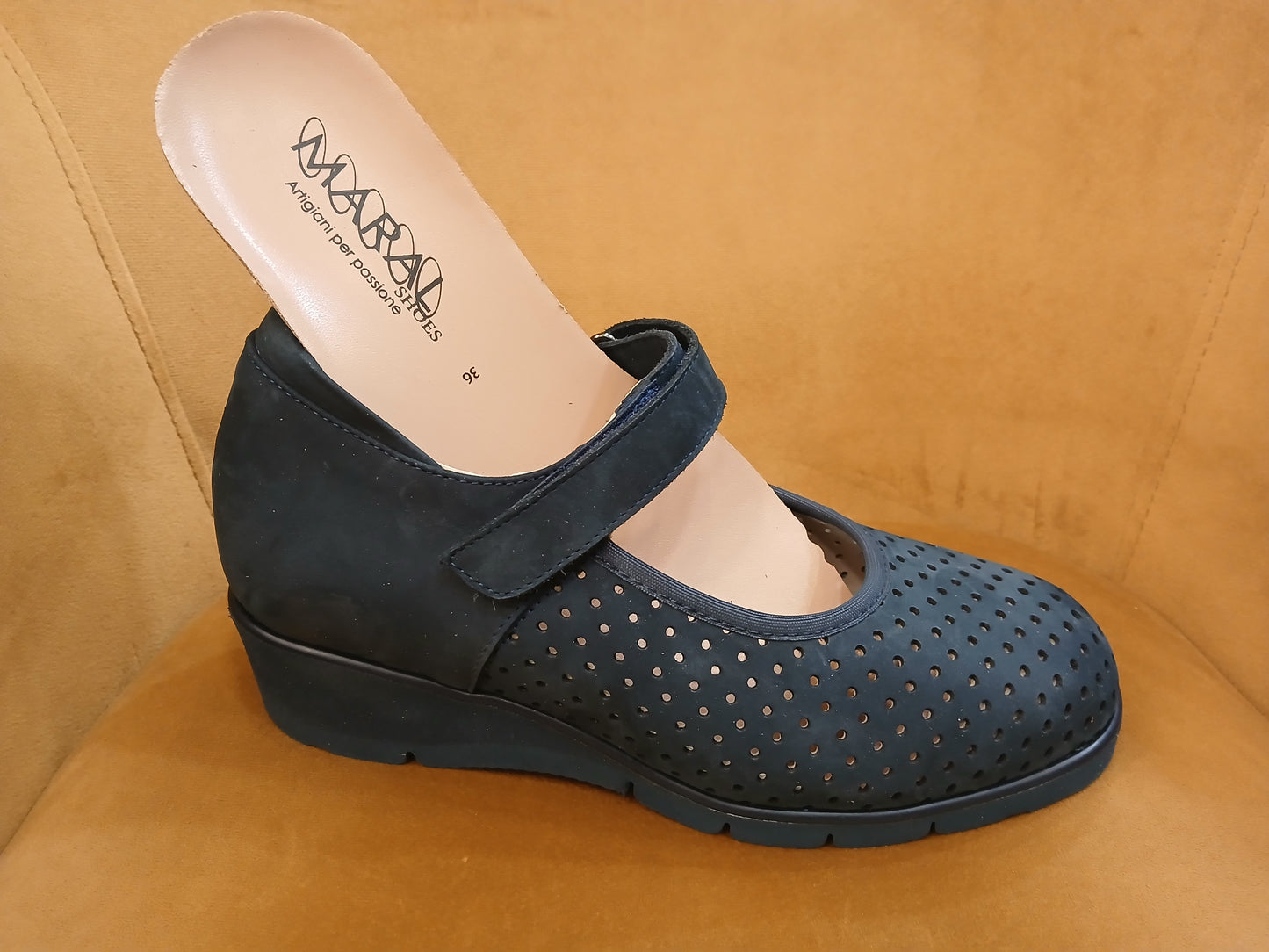 MARAL: SCARPA DONNA IN PELLE (NABUK) 105R COLORE BLU