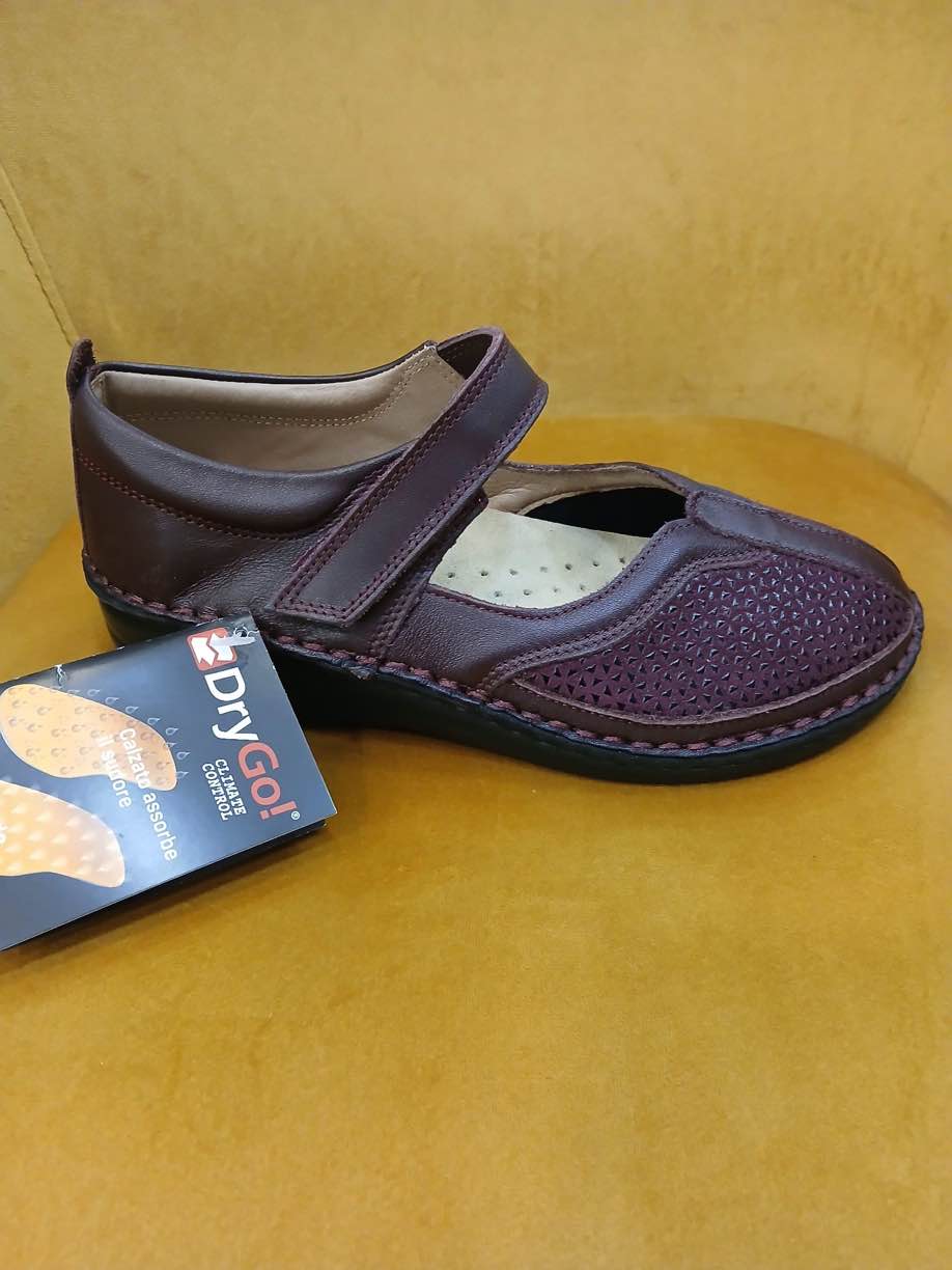 PLUME: SCARPA A PIANTA LARGA IN PELLE