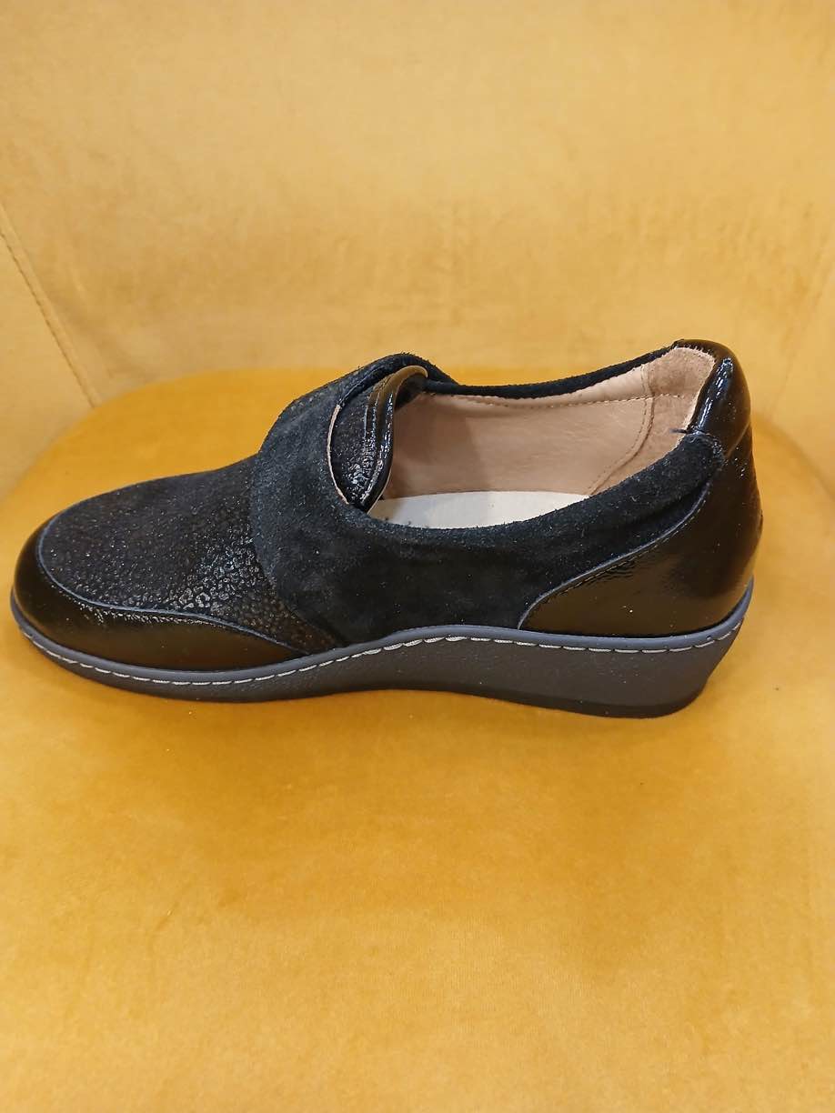PLUME: SCARPA IN PELLE ELASTICIZZATA NERO