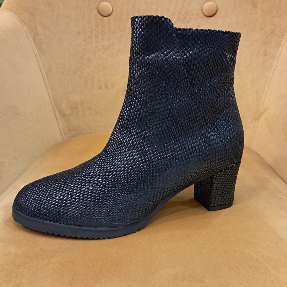 MARAL:STIVALETTO IN PELLE DECORATA NERO