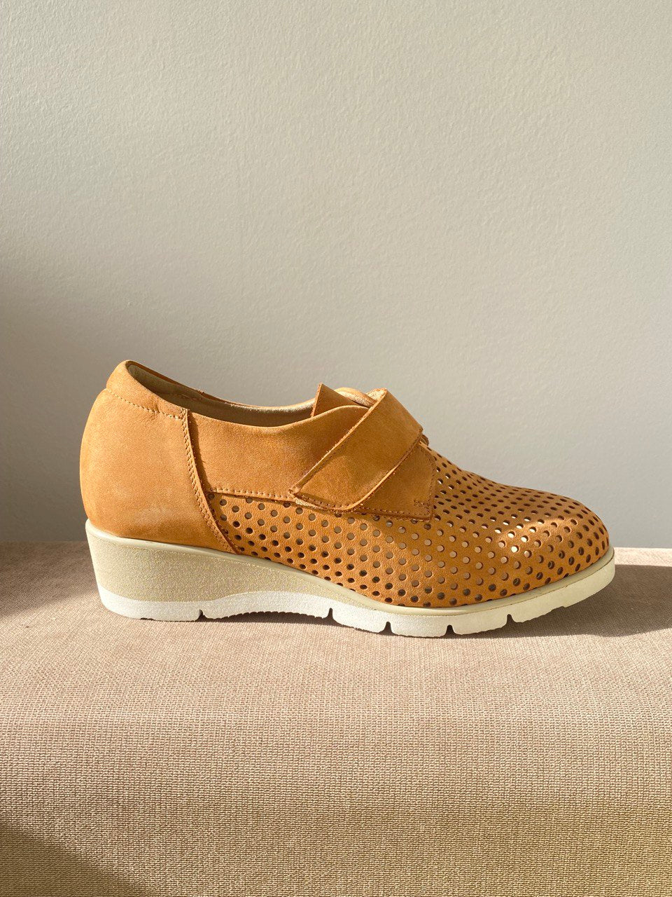 MARAL: SCARPA DONNA IN PELLE (NABUK) 102R COLORE MARRONE